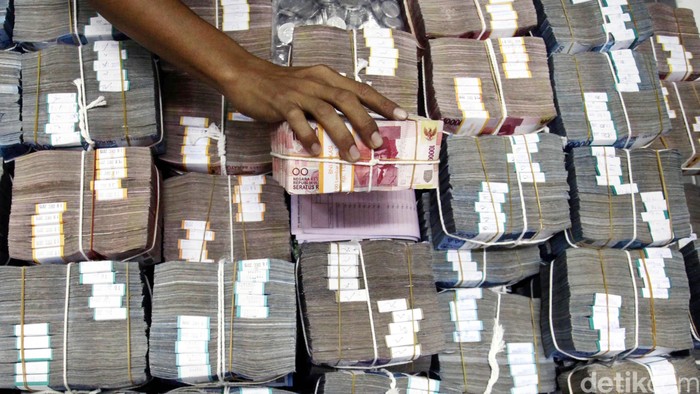 Utang Pemerintah Naik Lagi, Kini Tembus Rp 8.353 Triliun