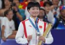 He Bing Jiao Gantung Raket Dari Bulutangkis Internasional