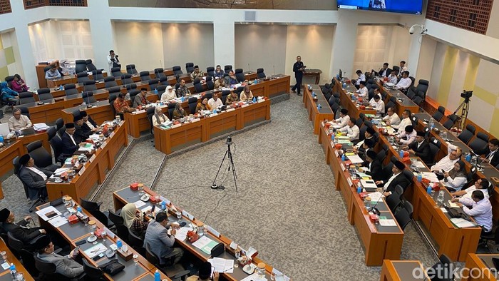 Pemerintah Dan Dpr Targetkan Penetapan Ongkos Haji 2025 Pada 10 Januari