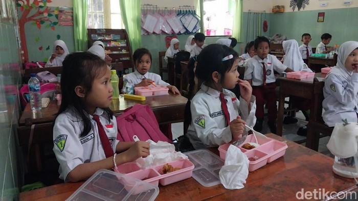 Makan Gratis Bikin Omzet Pedagang Merosot, Umkm Minta Ini Ke Pemerintah